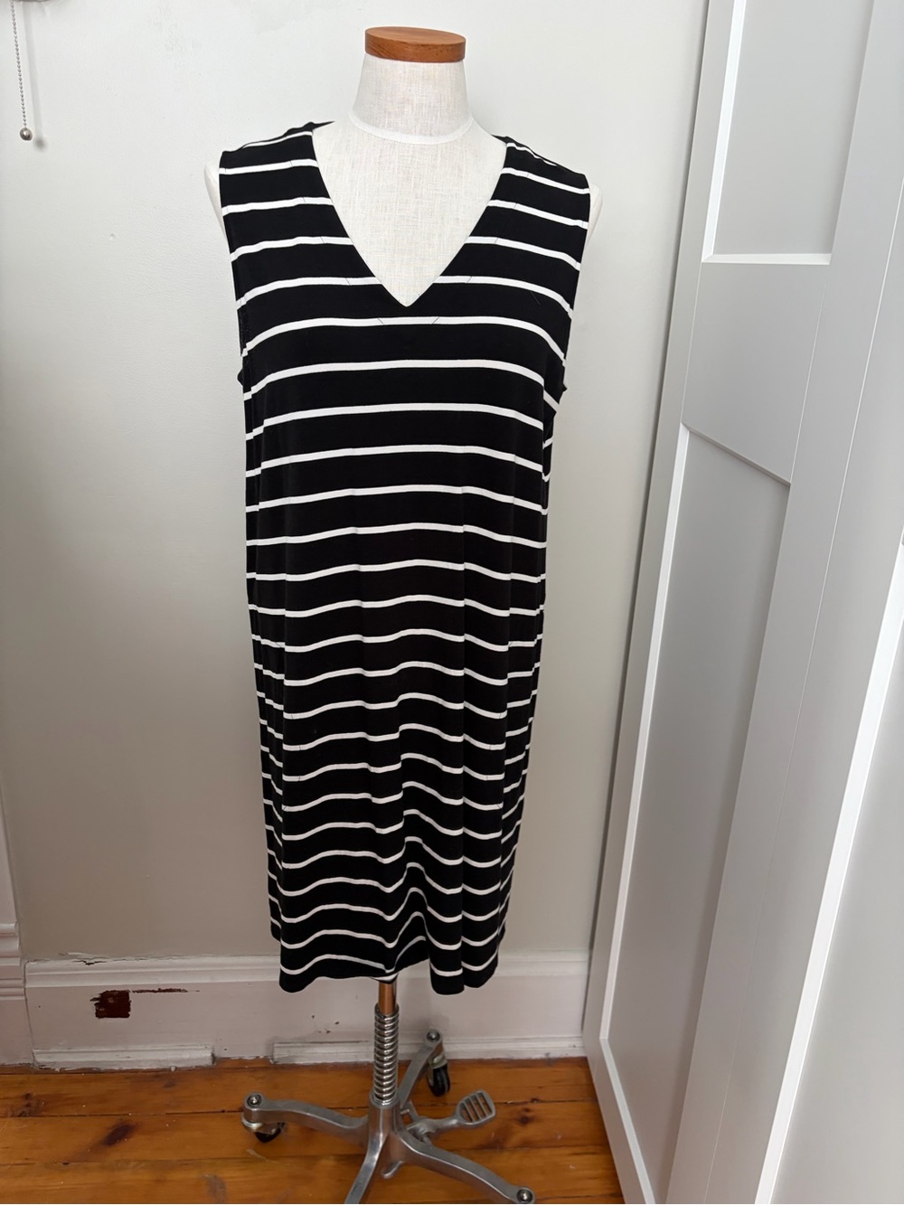 J. Jill Black and White Striped Sleeveless V-Neck Dress